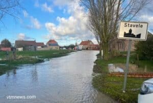 مياه الأمطار تغمر مدن في مقاطعة فلاندرن الغربية 