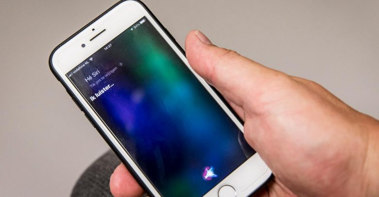 apple aangeklaagd vanwege meeluisteren met siri opnames van gebruikers