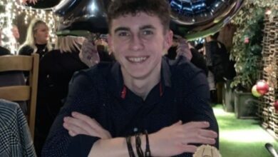 جوزيف فلافيل شاب اصيب في غيبوبة في بريطانيا