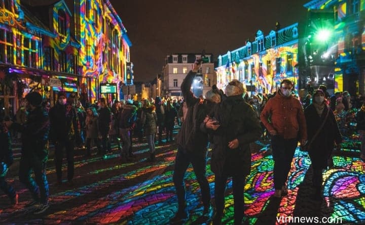 مهرجان الأضواء في خنت