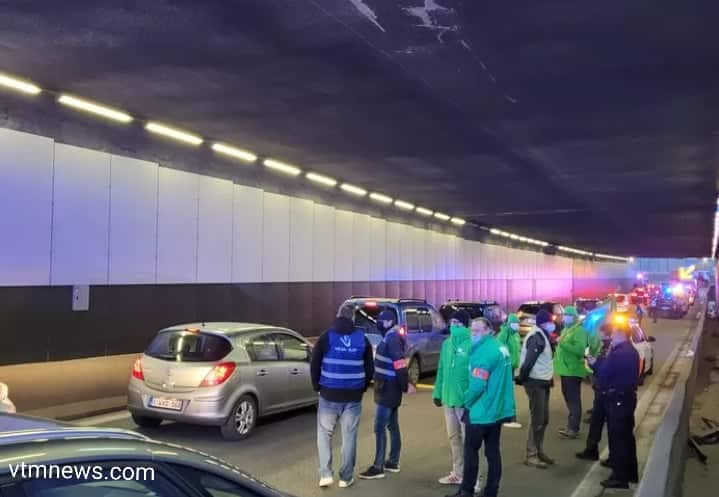 اضطراب مروري في العديد من الأماكن بسبب إجراءات نقابات الشرطة