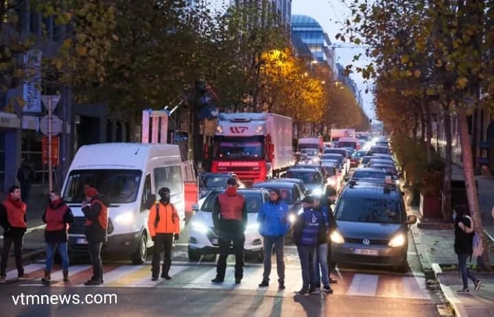 اضطراب مروري في العديد من الأماكن بسبب إجراءات نقابات الشرطة البلجيكية
