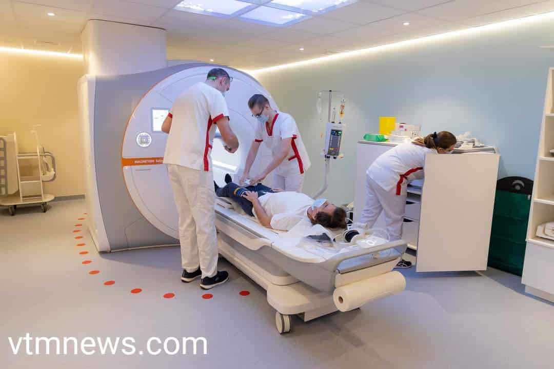 رئيس الوزراء البلجيكي الوالوني دي روبو