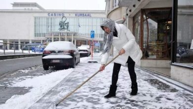 تنظيف الثلوج