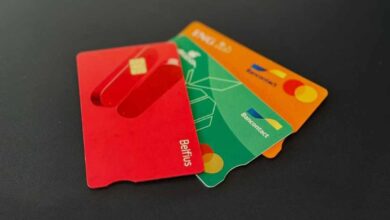 بطاقات بنكية