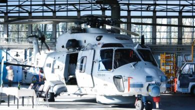 طائرة عسكرية