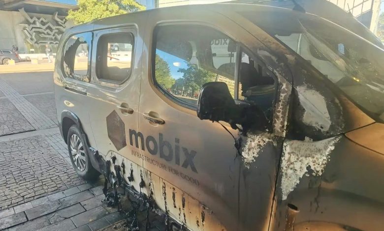 Cars Set on Fire Near Brussels South Station