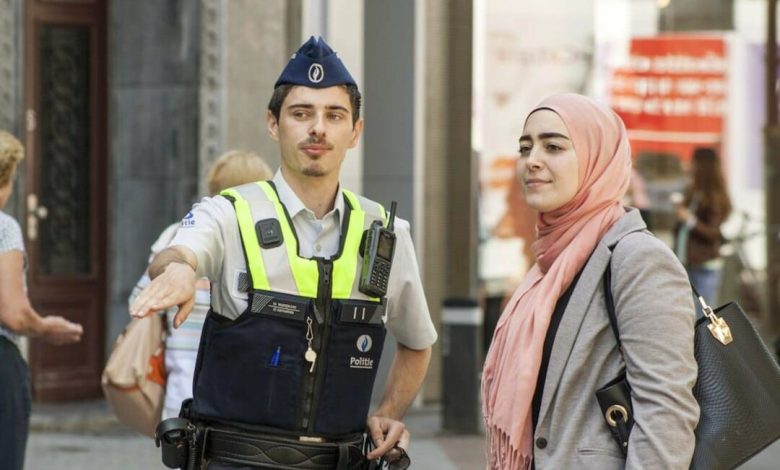 Brussels mental health groups oppose Belgium’s home entry bill targeting undocumented migrants.